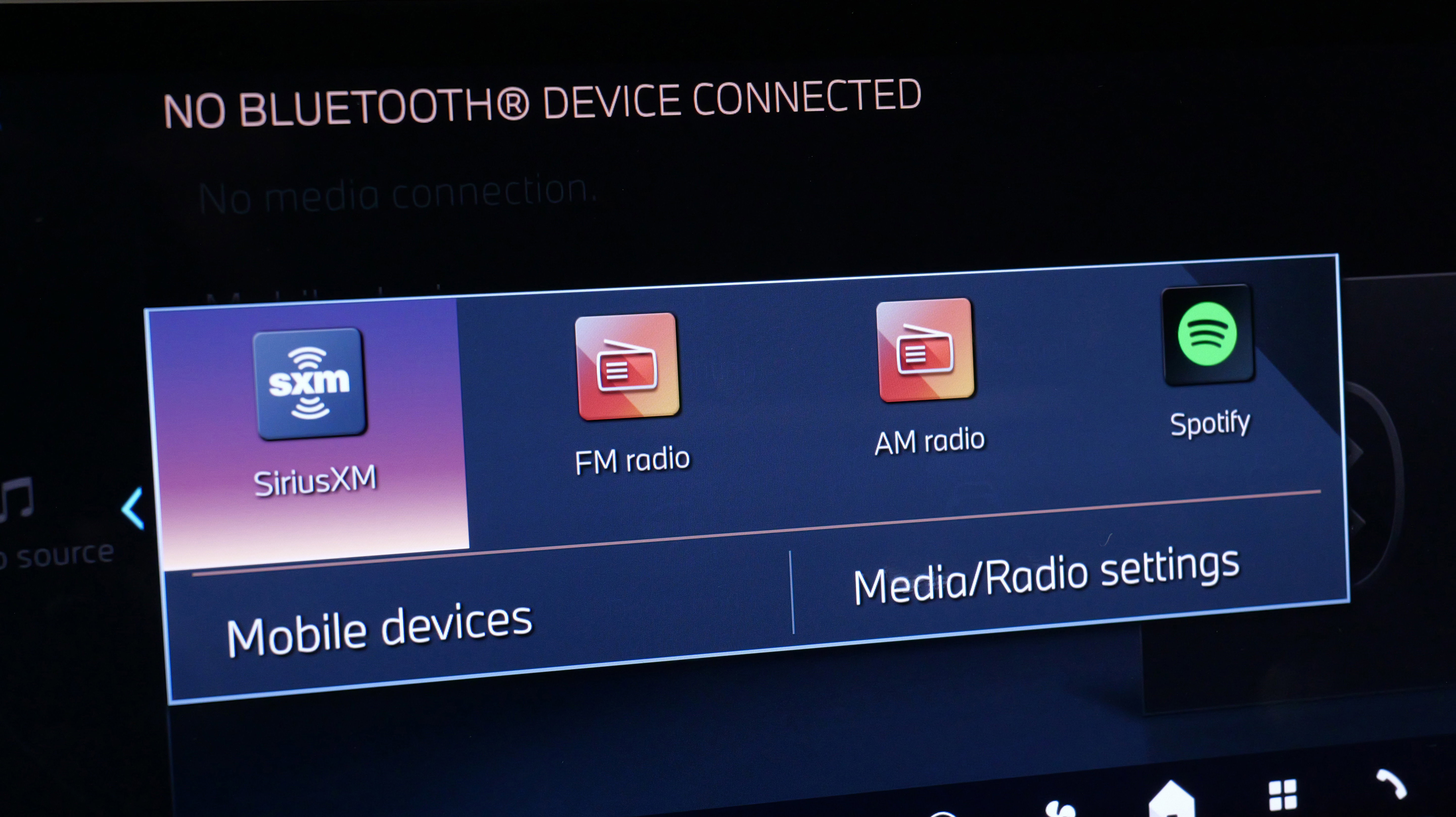 Used 2023 BMW 760i xDrive image 48