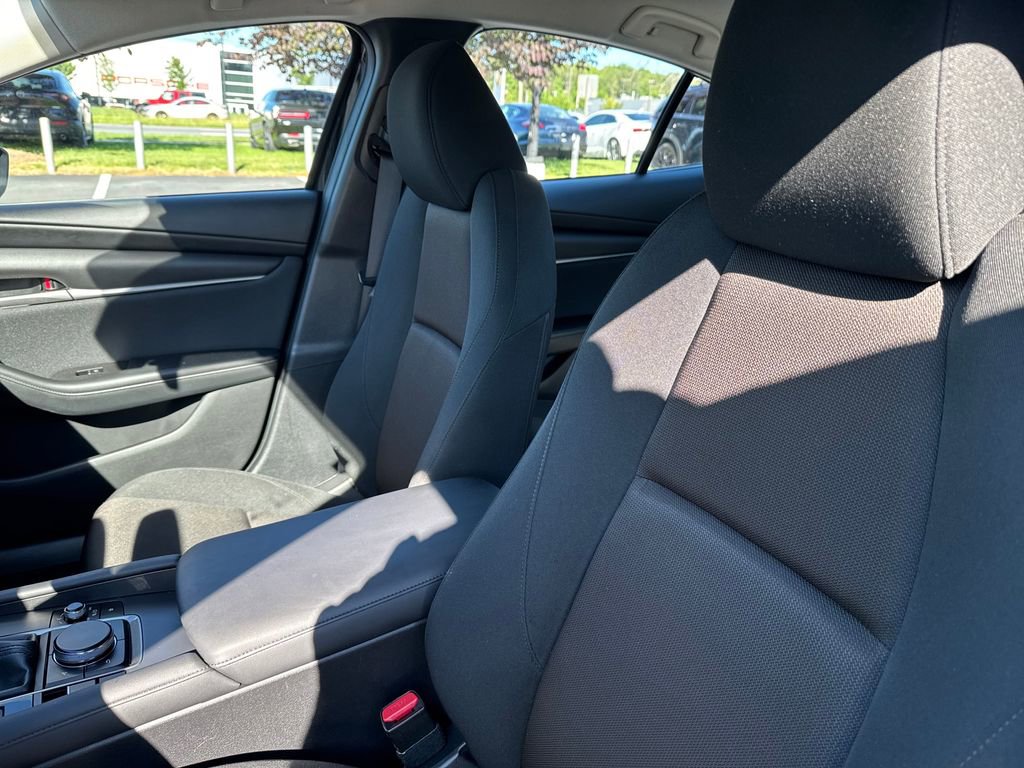 Used 2021 MAZDA MAZDA3 s FWD image 9