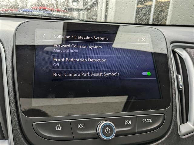 Used 2024 Chevrolet Malibu LT image 24