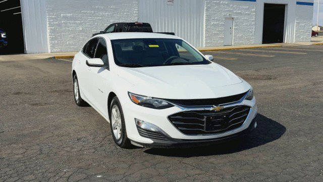 Certified 2020 Chevrolet Malibu LS w/ Driver Confidence Package II image 3