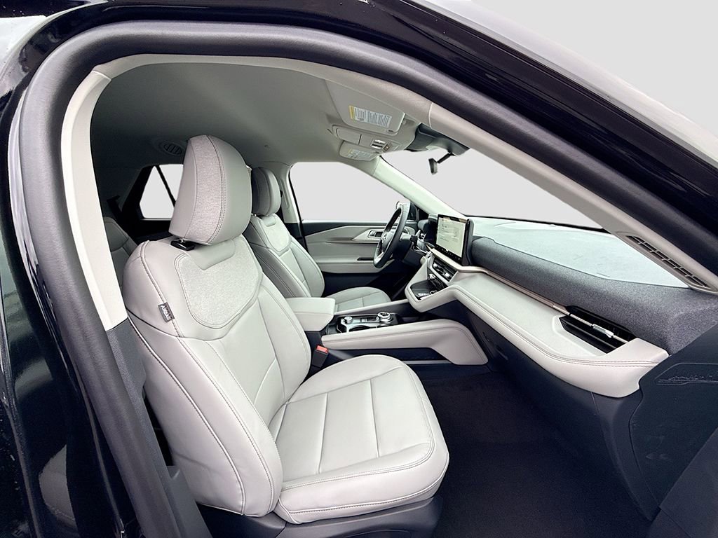 New 2026 Ford Explorer Active w/ Active Comfort Package image 21