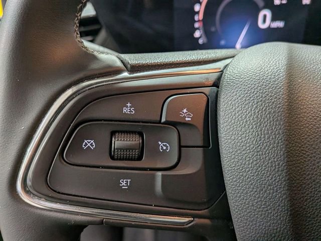 Certified 2025 Buick Encore GX Preferred FWD image 19
