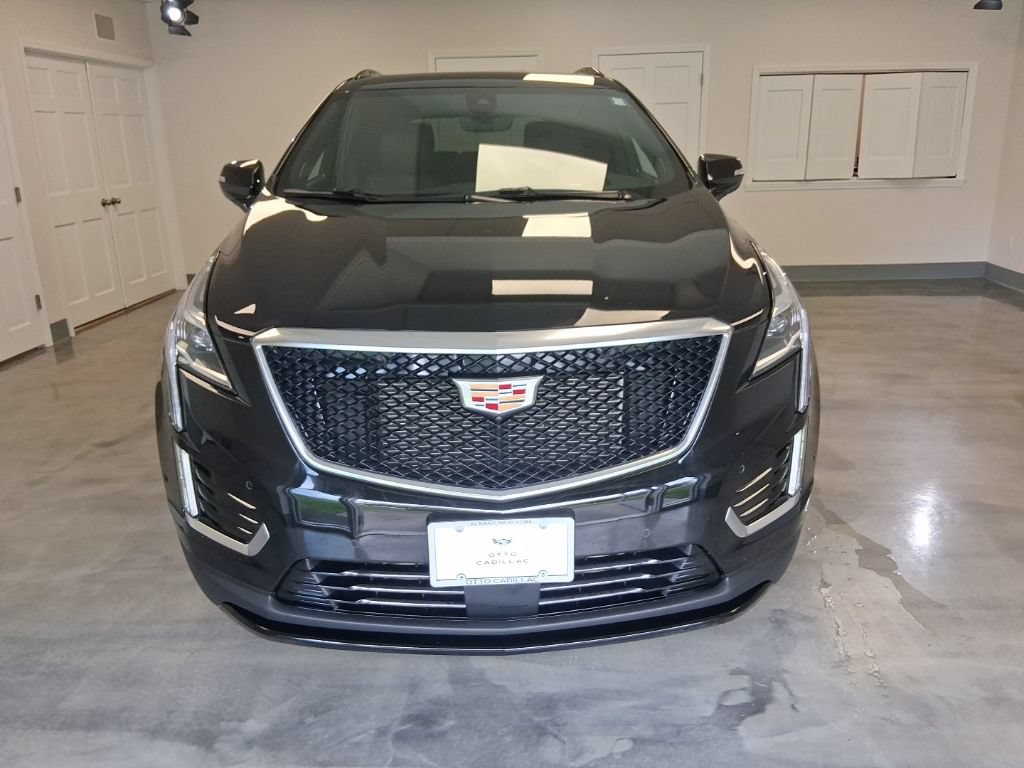 Certified 2026 Cadillac XT5 Sportv w/ LPO, Floor Liner Package AWD/4WD image 5