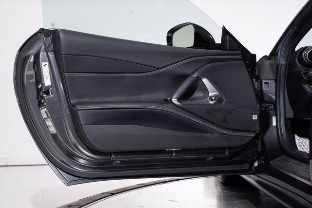 Used 2019 Ferrari 812 Superfast RWD image 67