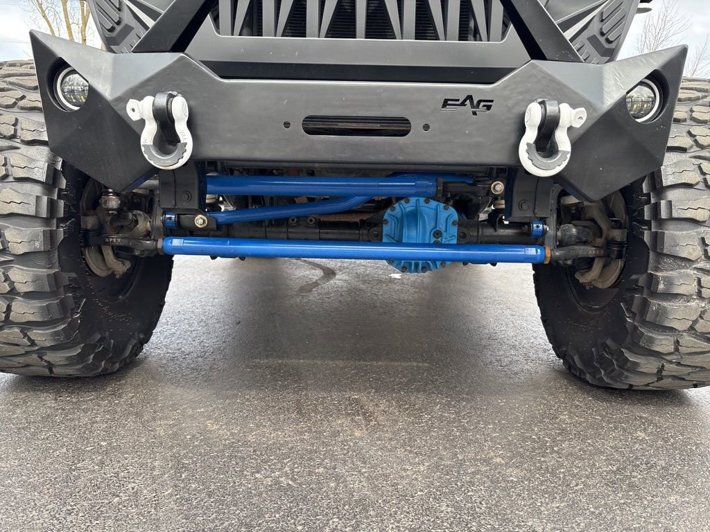 Used 2018 Jeep Wrangler Unlimited Sahara image 15