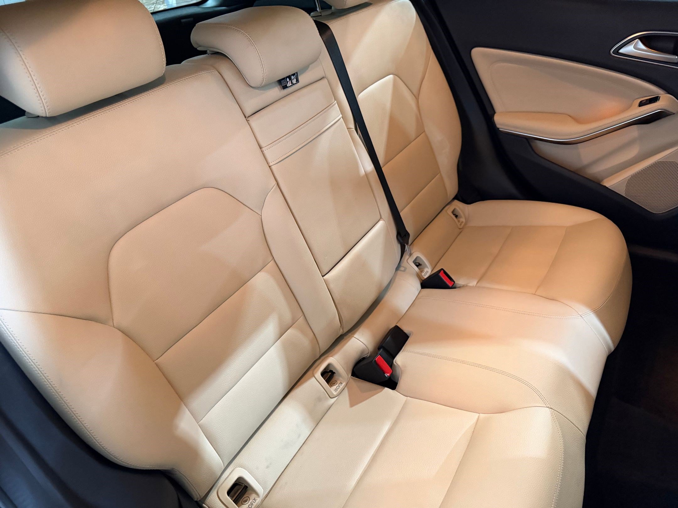 Used 2015 Mercedes-Benz GLA 250 image 40