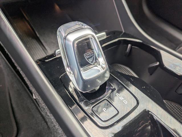 Used 2023 Volvo XC40 B5 Ultimate w/ Protection Package Premier image 11