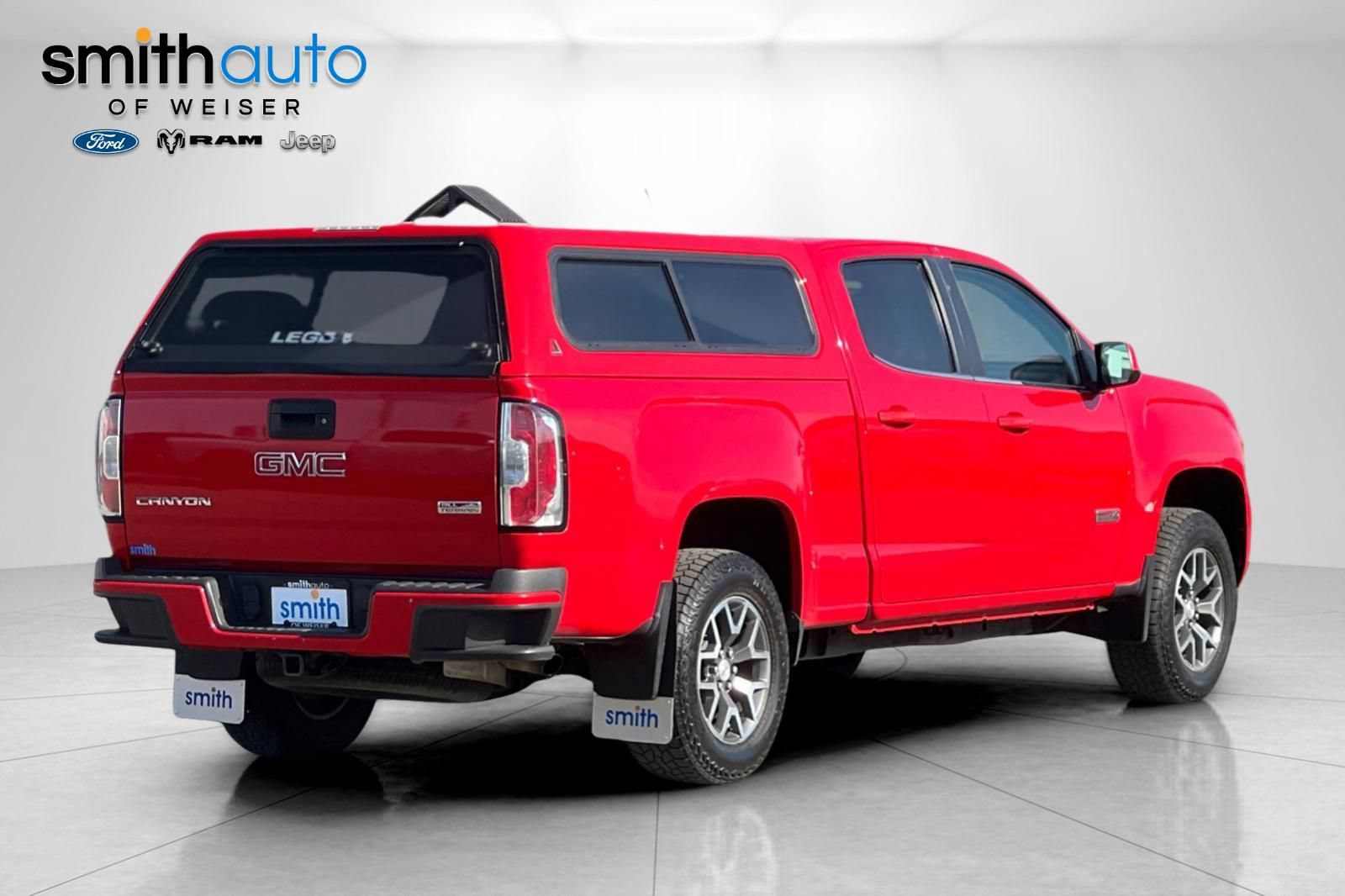 Used 2015 GMC Canyon SLE w/ All-Terrain Package AWD/4WD image 4