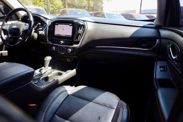 Used 2019 Chevrolet Traverse Premier w/ LPO, Blackout Package FWD image 41