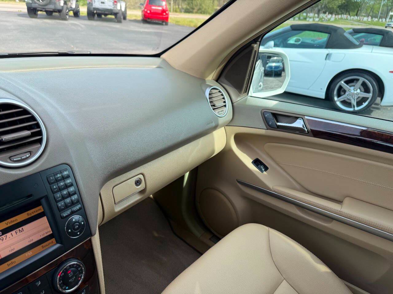 Used 2010 Mercedes-Benz ML 350 2WD image 36