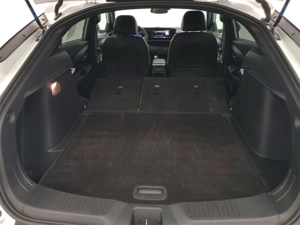 Used 2025 Buick Envista Preferred image 27