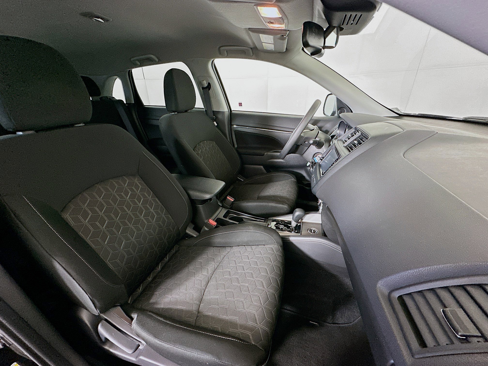 Used 2025 Mitsubishi Outlander Sport ES AWD/4WD image 28