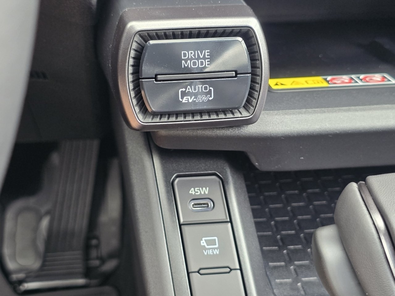New 2026 Toyota RAV4 XSE AWD/4WD image 10