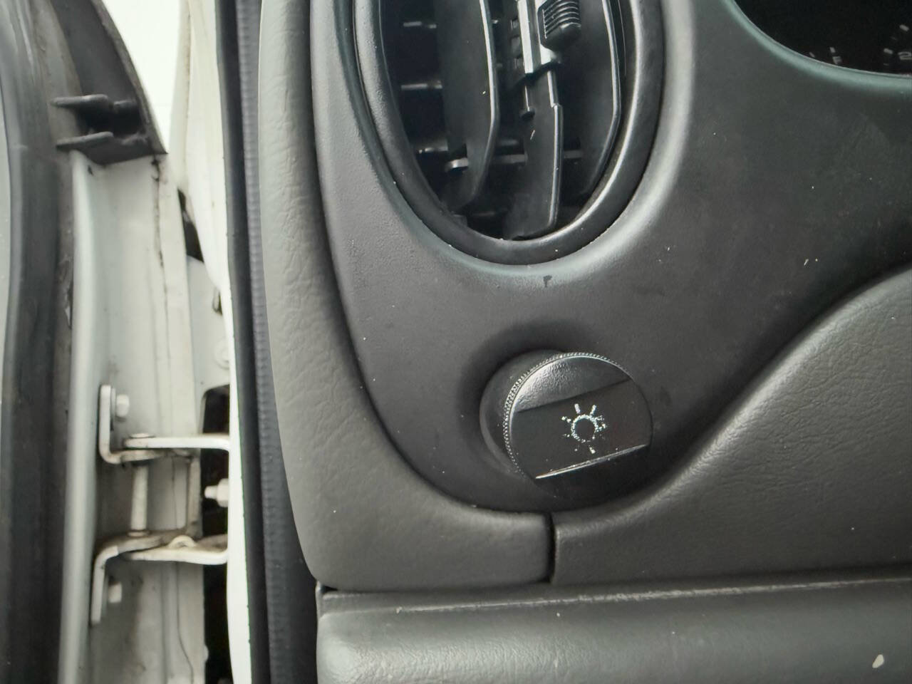 Used 2008 Ford E-150 and Econoline 150 image 34