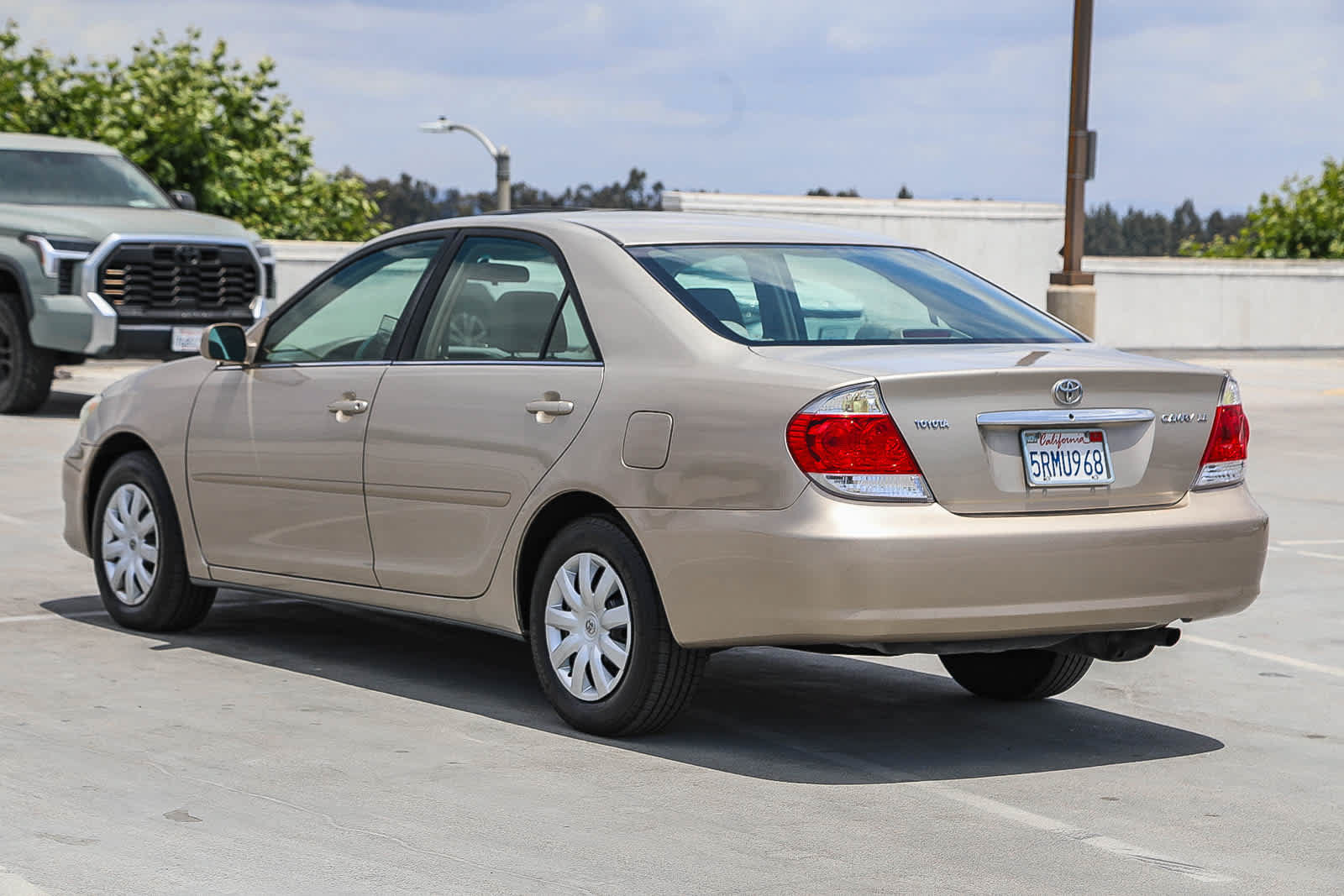 Used 2006 Toyota Camry LE FWD image 7
