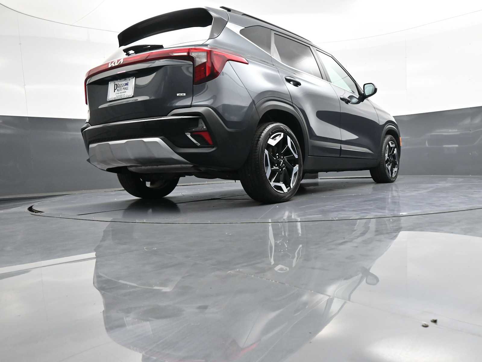 Used 2025 Kia Seltos SX w/ SX Sunroof Package AWD/4WD image 31
