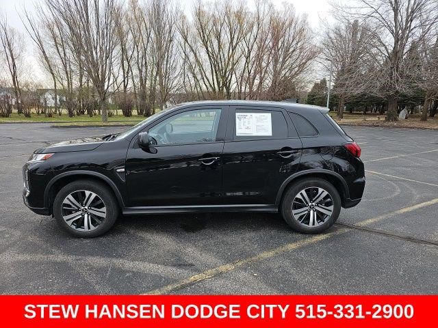 Used 2025 Mitsubishi Outlander Sport ES image 1