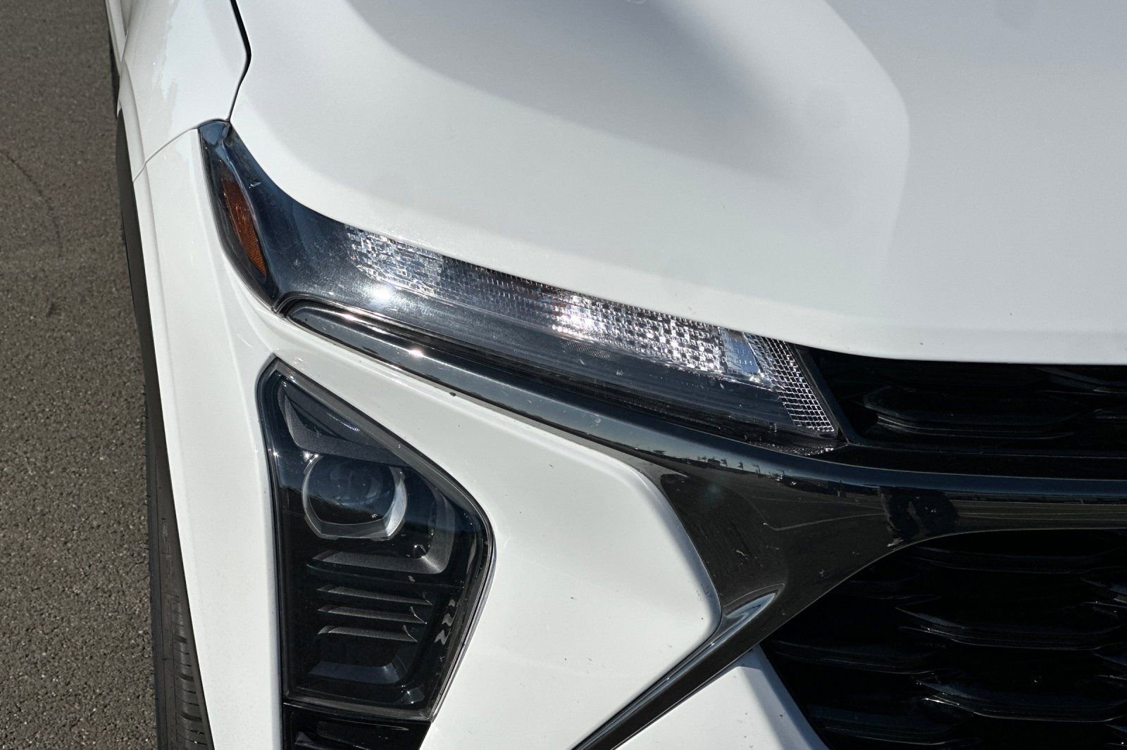 Used 2025 Chevrolet Trax RS image 46