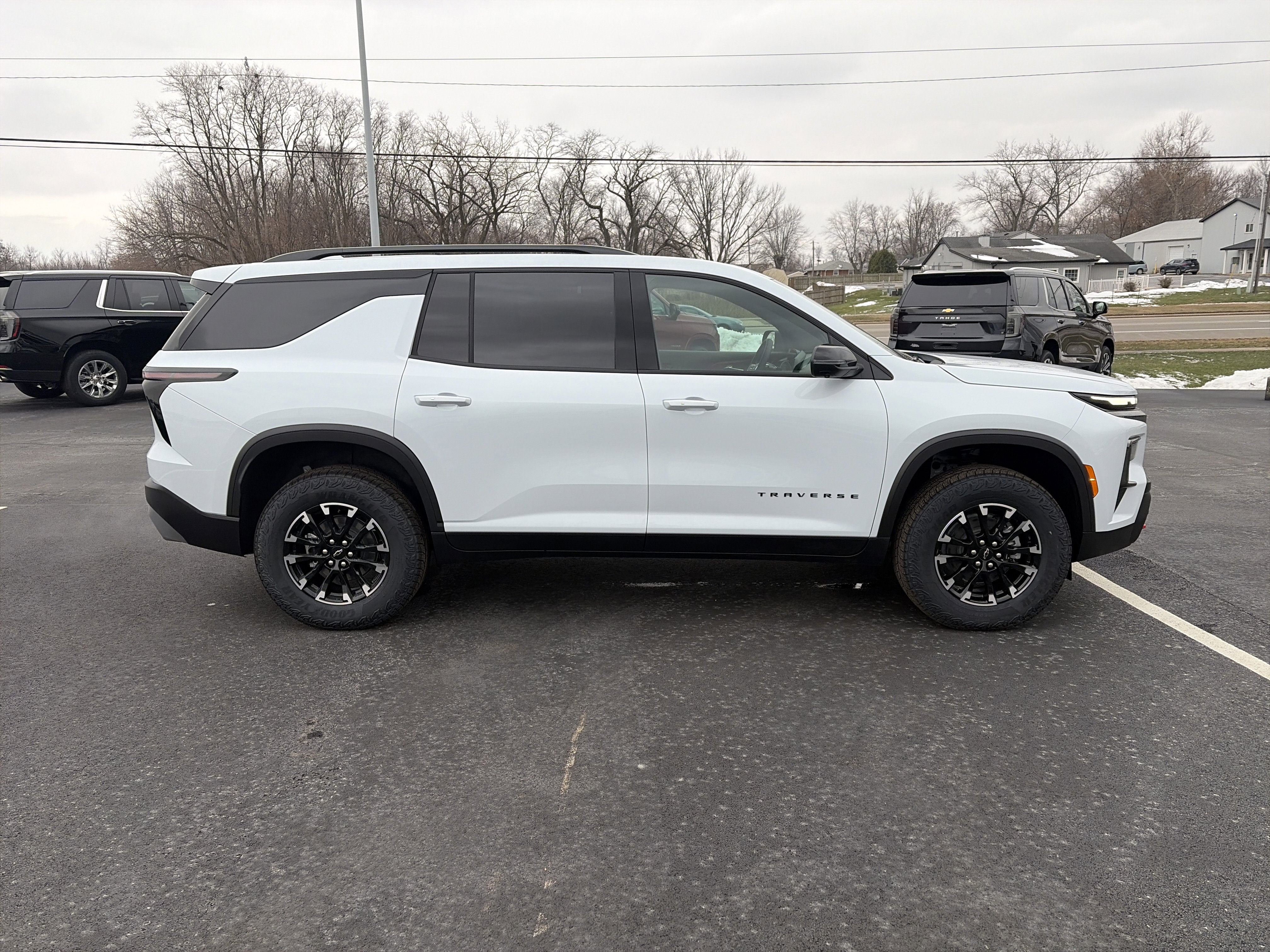 New 2026 Chevrolet Traverse Z71 w/ Driver Confidence Package image 3