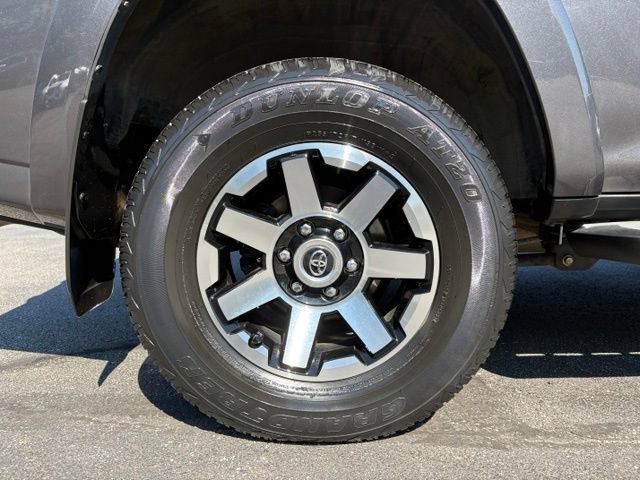 Used 2022 Toyota 4Runner TRD Off-Road Premium w/ Moonroof Package AWD/4WD image 17