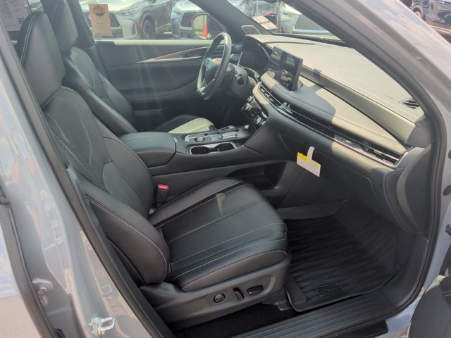 Certified 2025 INFINITI QX60 Luxe w/ Black Edition FWD image 12