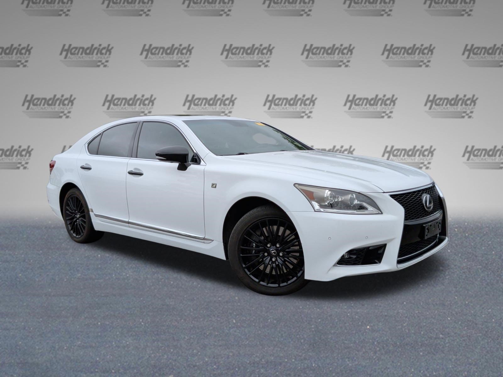 Used 2015 Lexus LS 460 RWD image 2