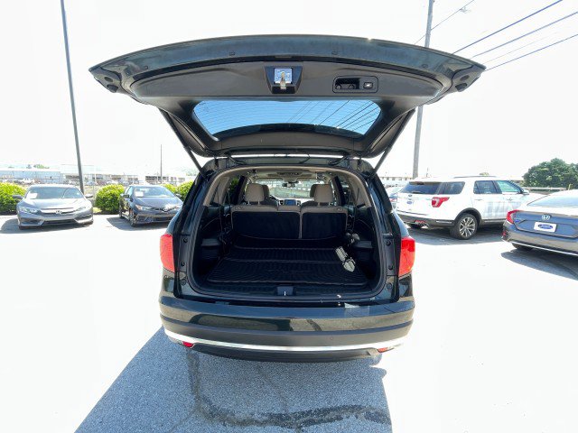 Used 2017 Honda Pilot Touring image 13