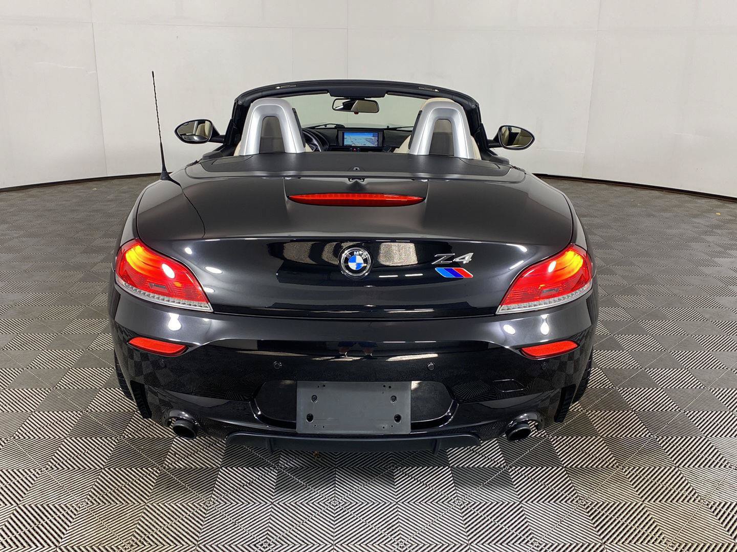 Used 2011 BMW Z4 sDrive35is RWD image 24