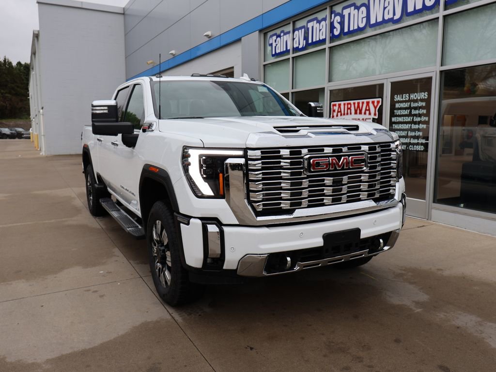 New 2026 GMC Sierra 2500 Denali w/ Denali Reserve Package AWD/4WD image 2