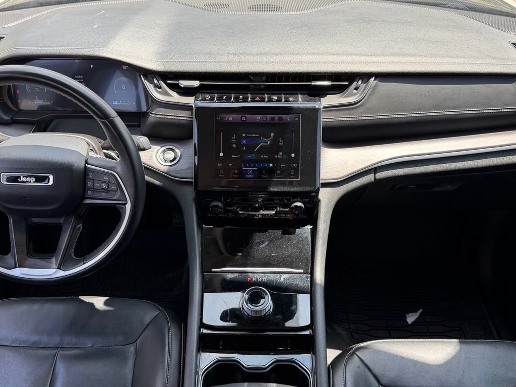 Used 2022 Jeep Grand Cherokee Limited RWD image 11