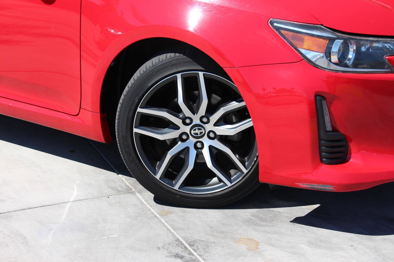 Used 2016 Scion tC image 3
