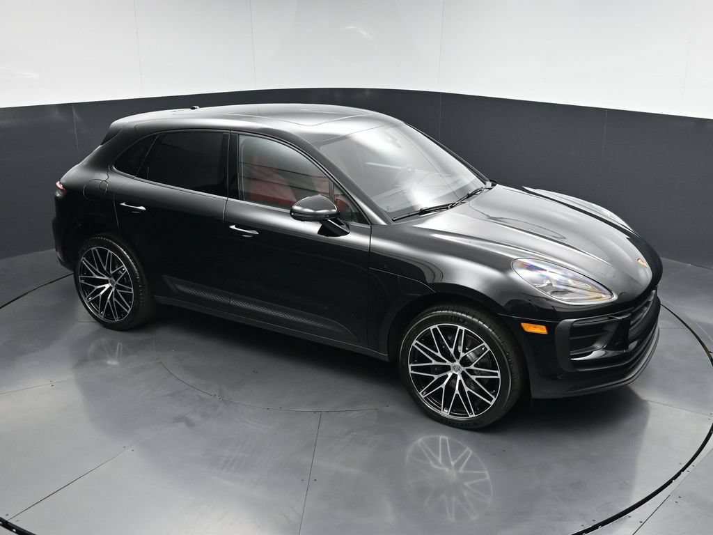 New 2026 Porsche Macan AWD/4WD image 22