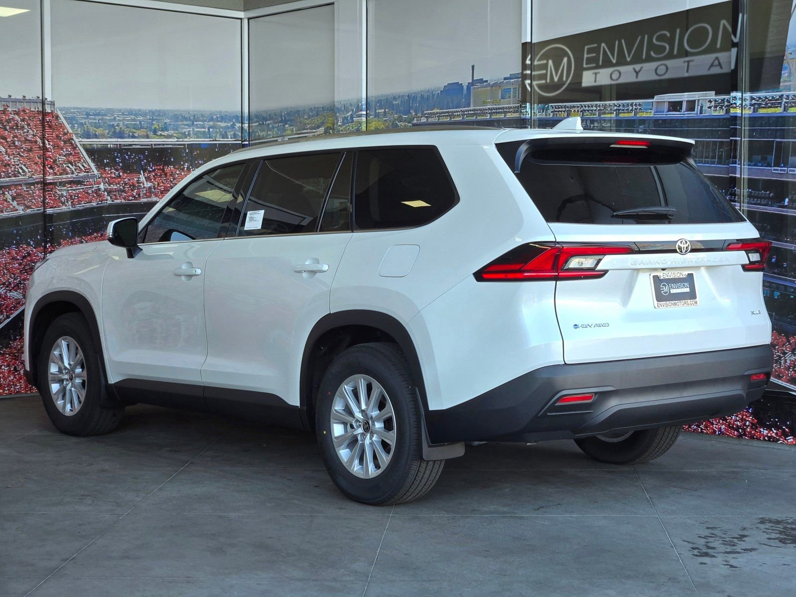 Certified 2026 Toyota Grand Highlander XLE image 4