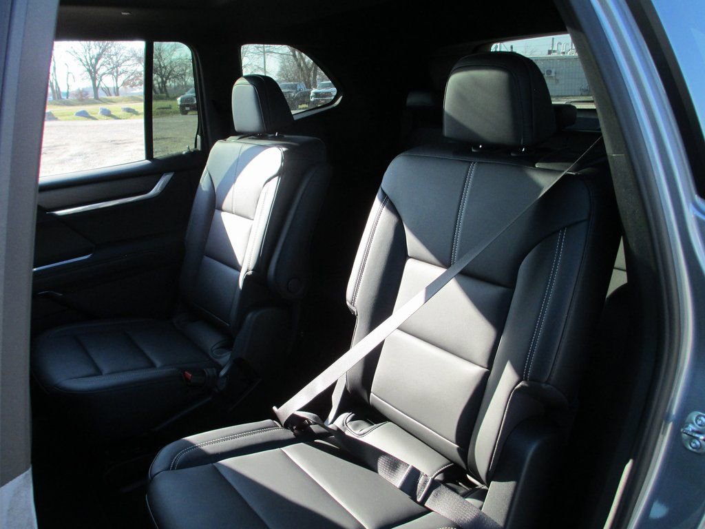 New 2026 GMC Acadia Elevation w/ Super Cruise Package image 12