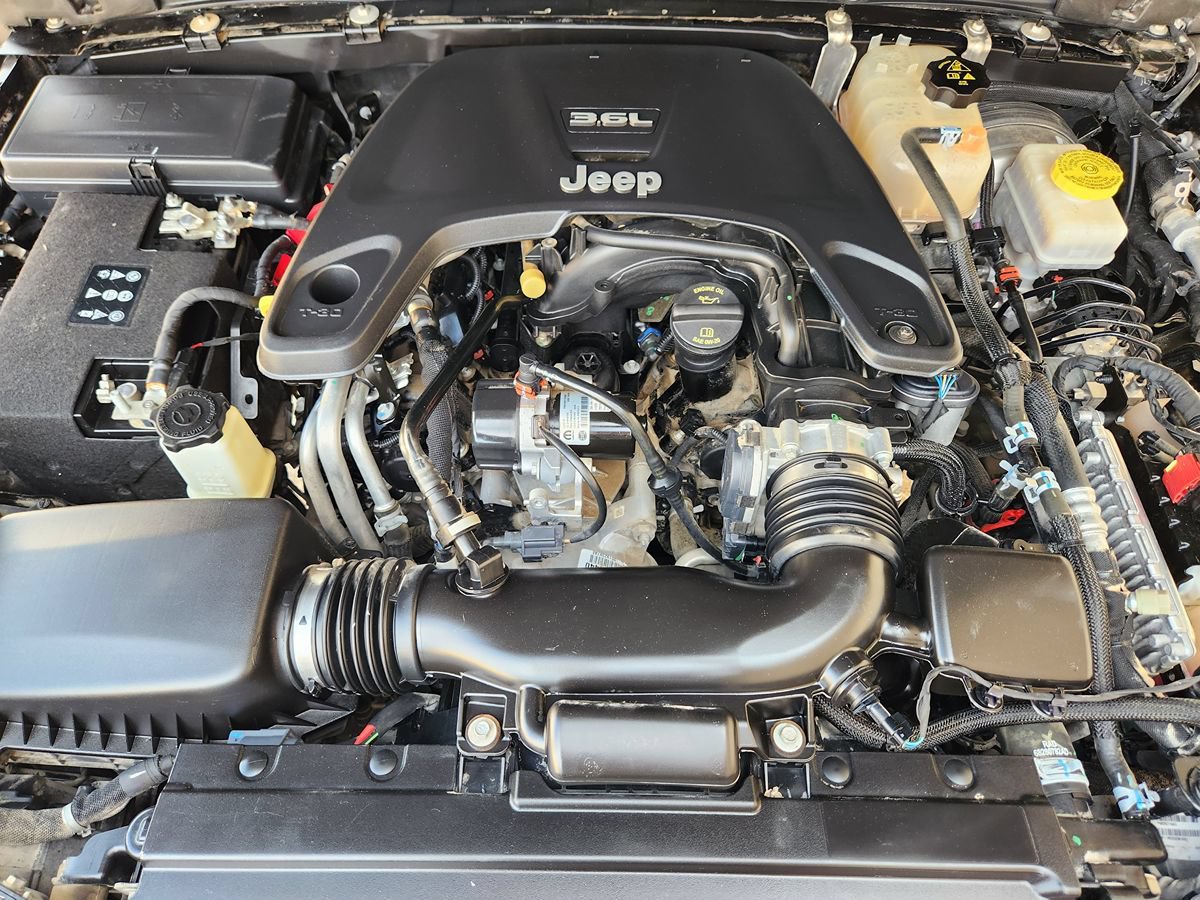 Used 2020 Jeep Wrangler Unlimited Sahara AWD/4WD image 51