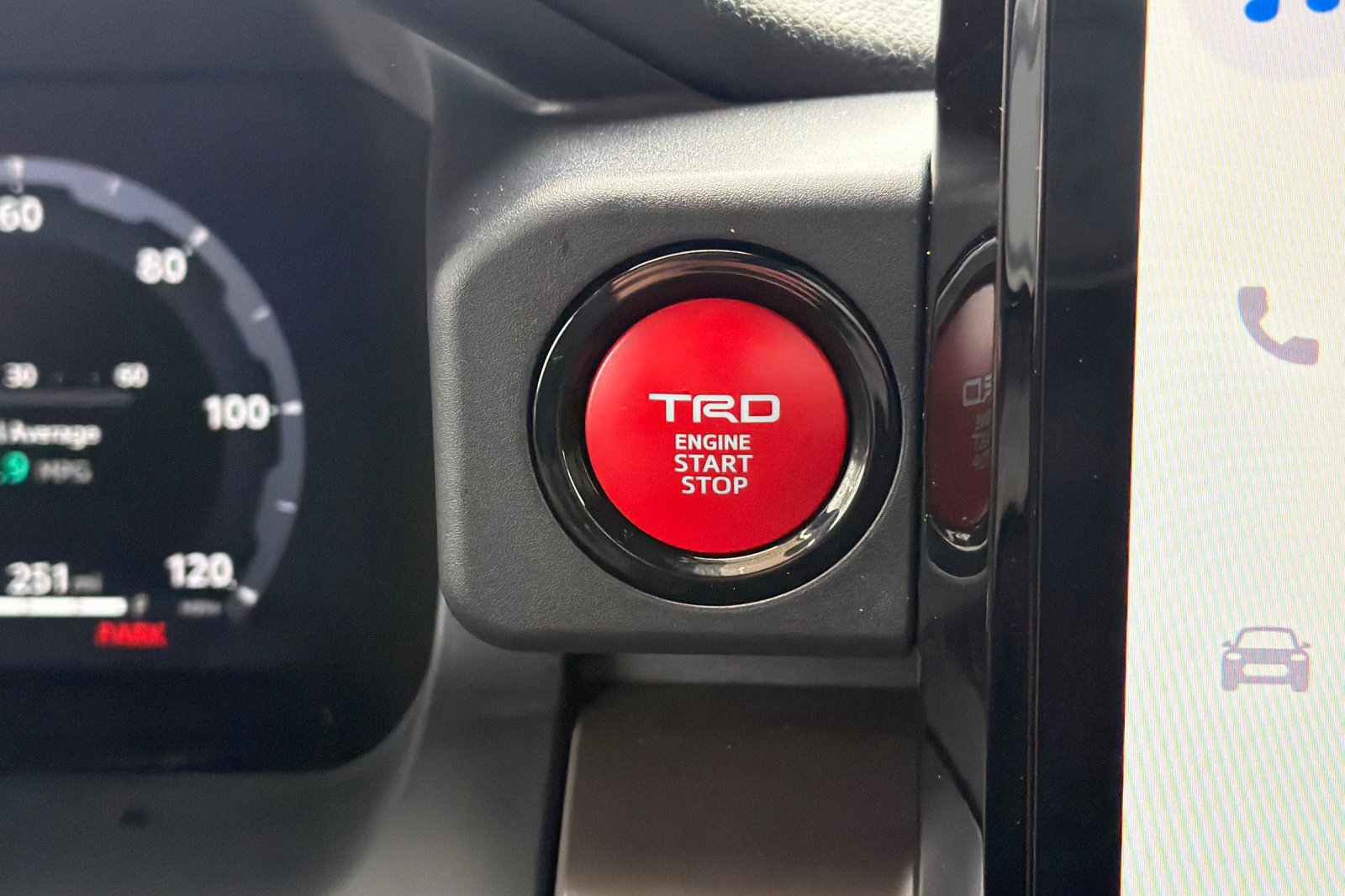 Certified 2025 Toyota Tacoma TRD Sport image 20