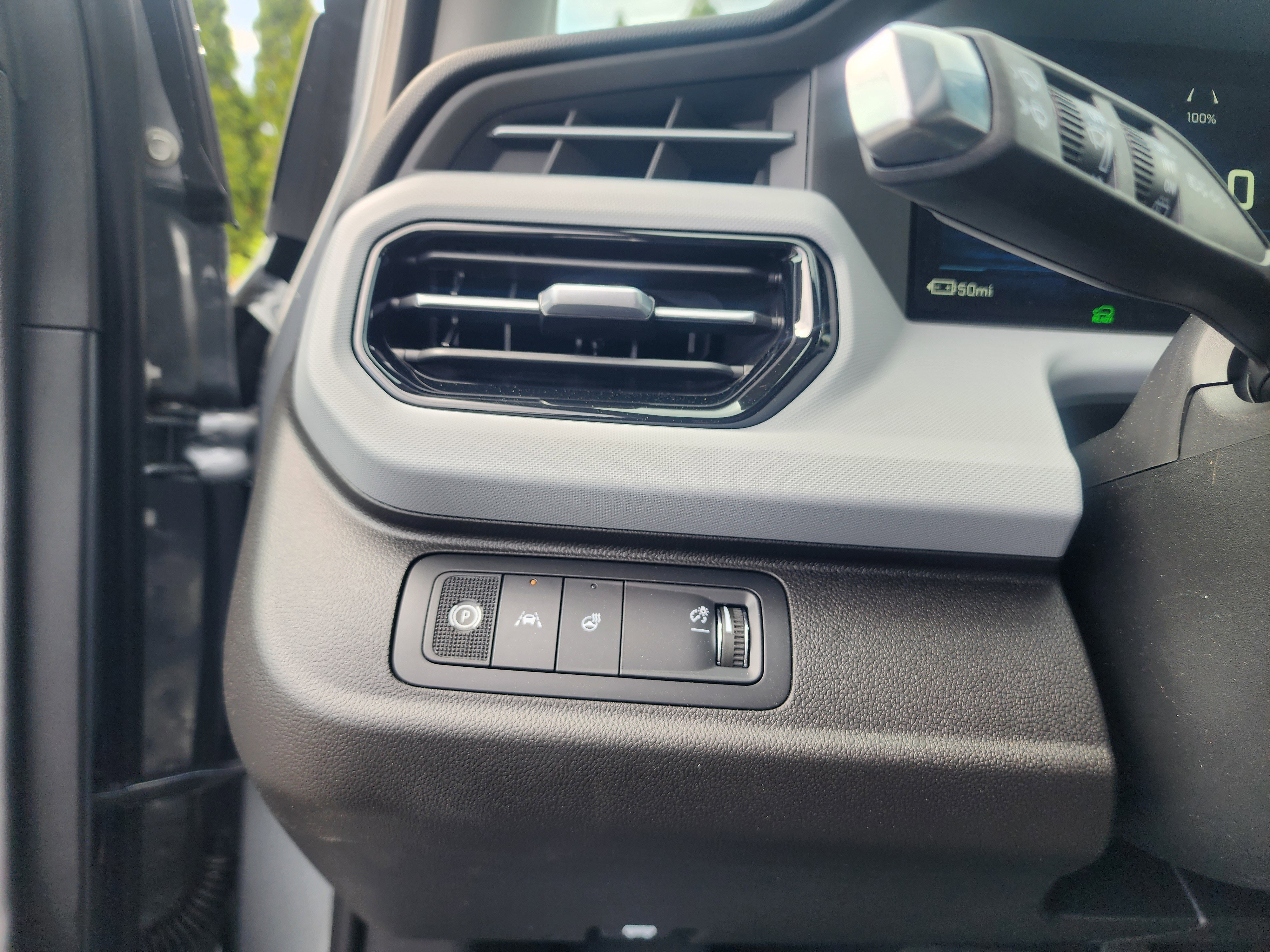 New 2027 Chevrolet Bolt LT image 25