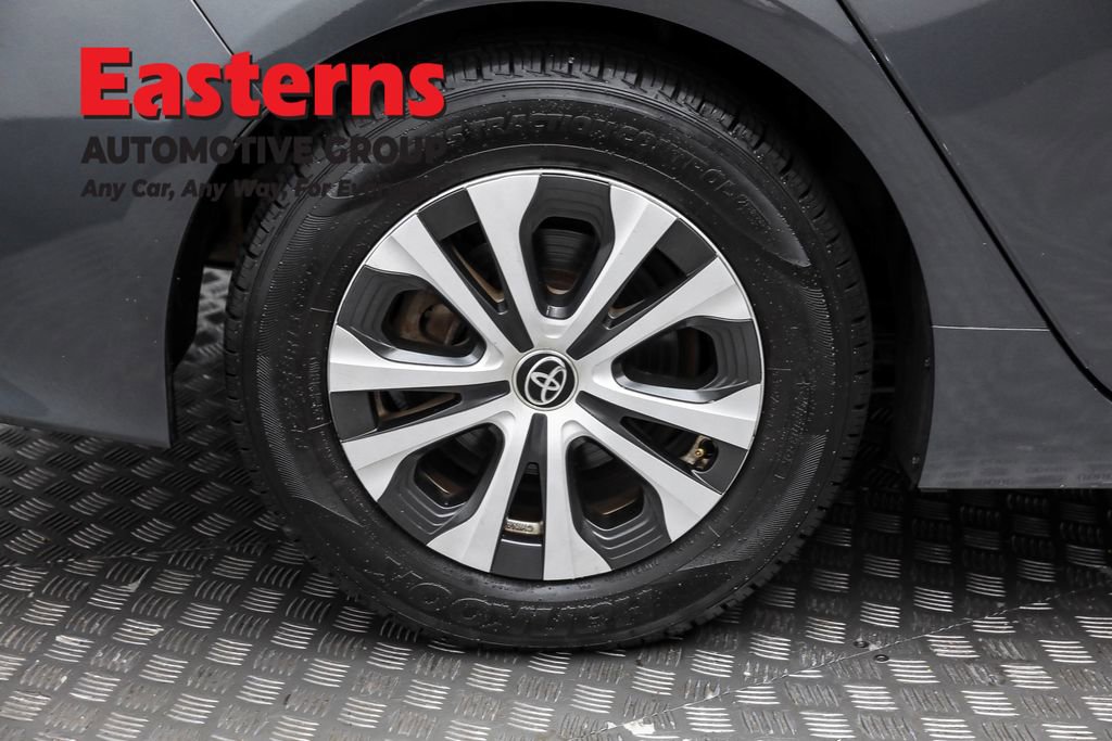 Used 2022 Toyota Prius Prime XLE image 29