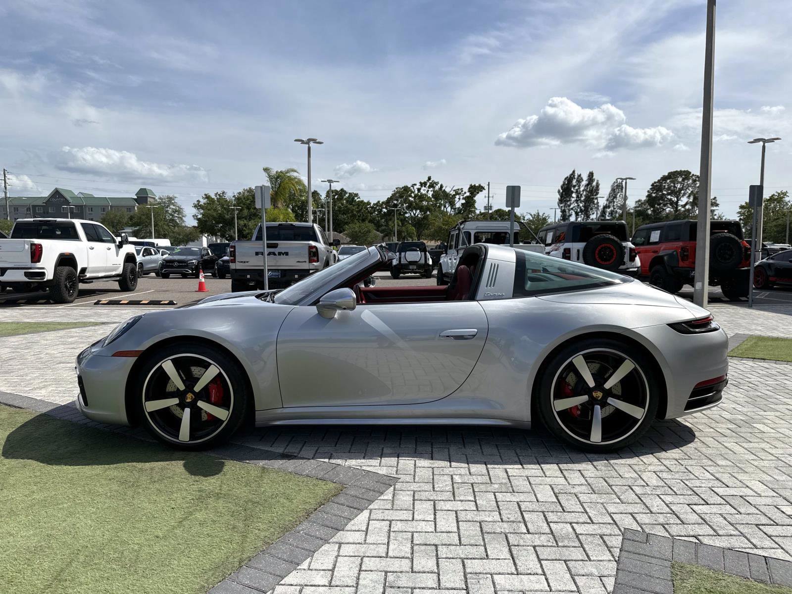 Used 2023 Porsche 911 Targa 4S AWD/4WD image 3