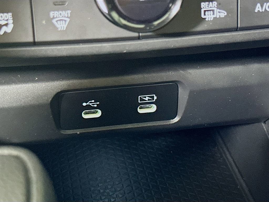 Used 2025 Honda Accord SE image 27