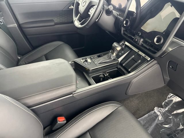 Used 2024 Lexus GX 550 AWD/4WD image 25