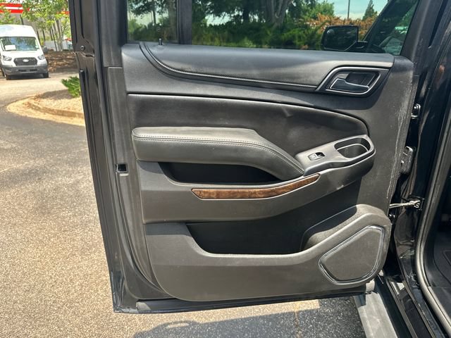 Used 2020 Chevrolet Suburban LT w/ LT Midnight Edition RWD image 22