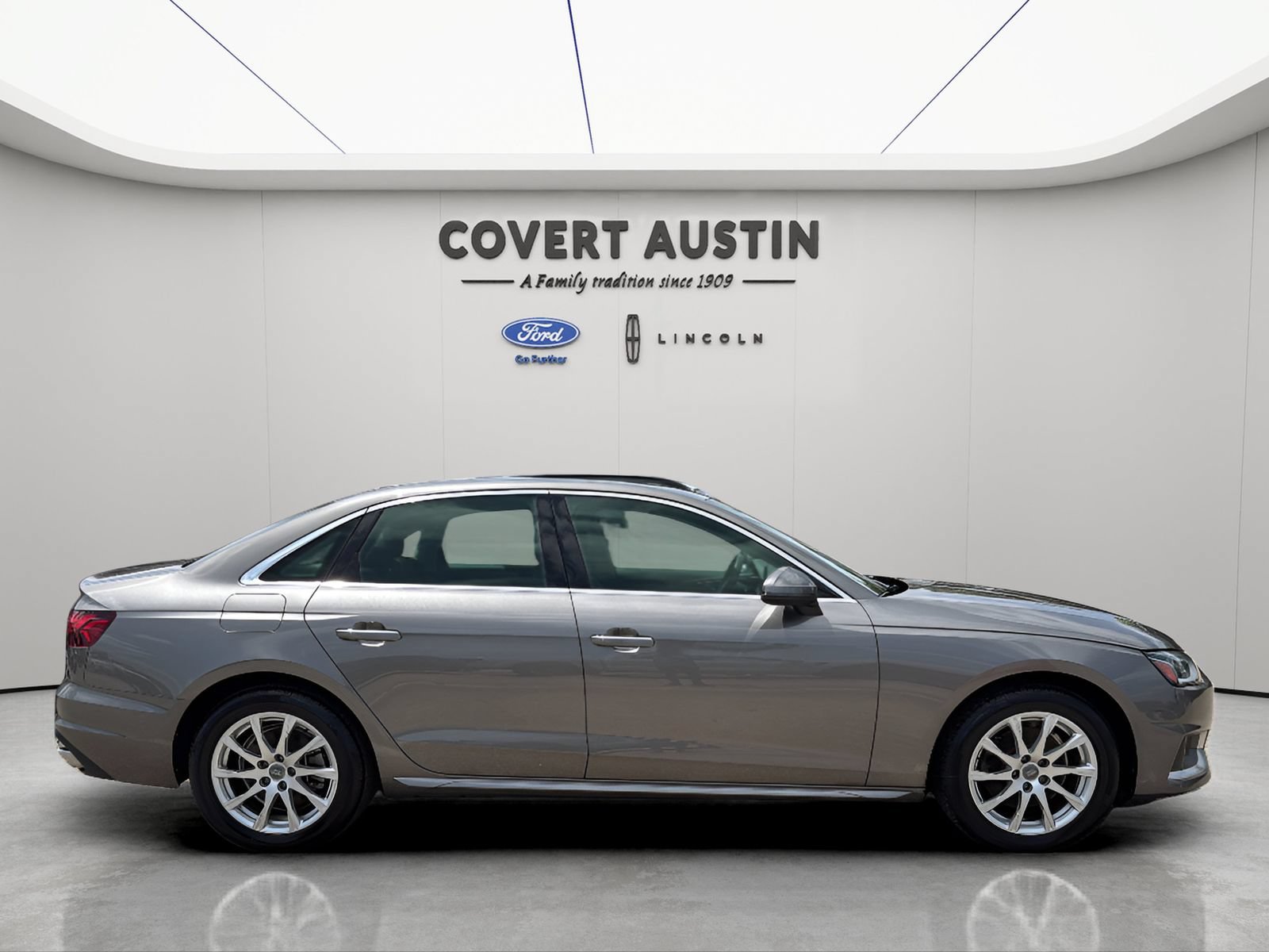 Used 2020 Audi A4 2.0T Premium w/ Convenience Package FWD image 5