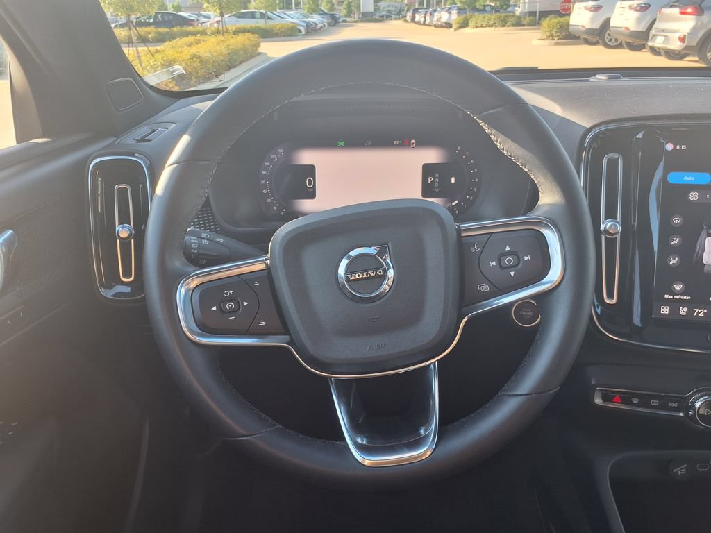 Certified 2023 Volvo XC40 B5 Plus w/ Climate Package AWD/4WD image 26