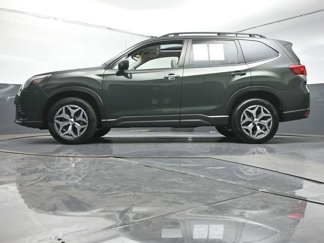 Used 2023 Subaru Forester Premium image 37