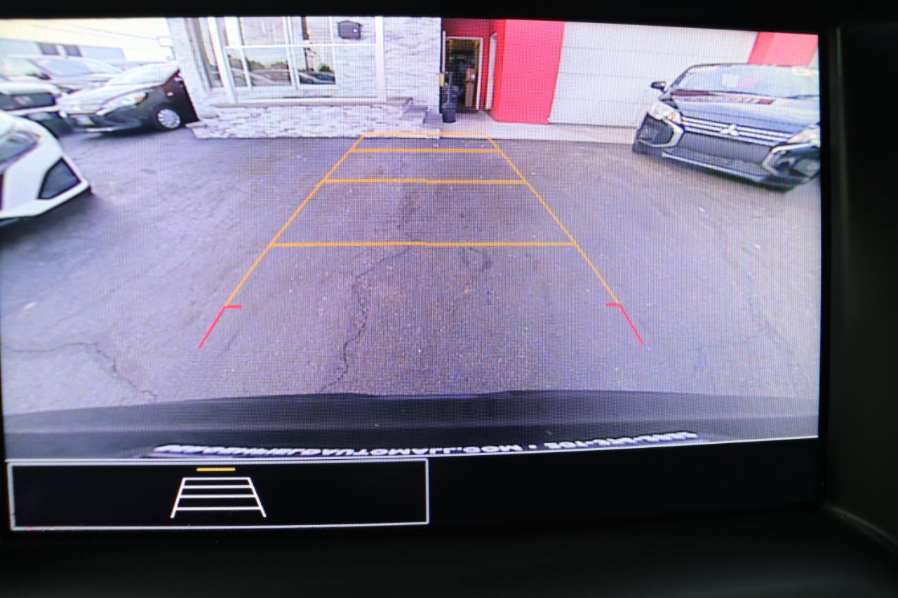 Used 2020 GMC Acadia SLT AWD/4WD image 32