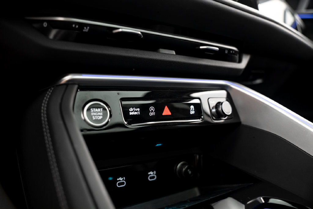 Certified 2025 Audi Q5 Prestige AWD/4WD image 26