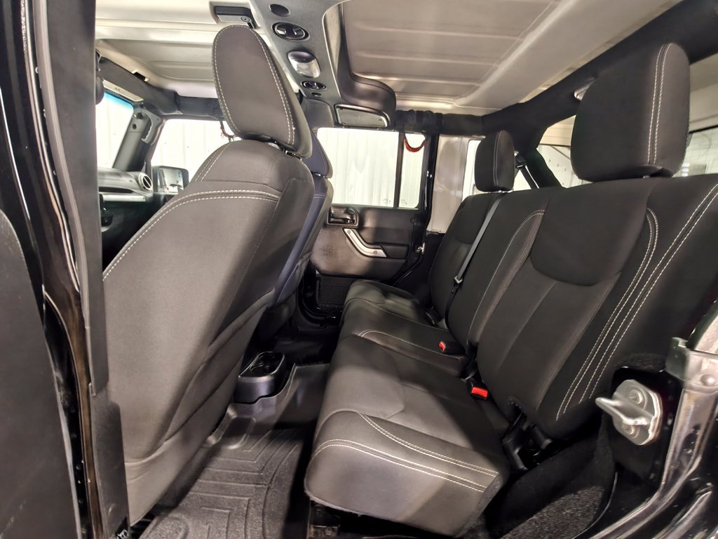 Used 2016 Jeep Wrangler Unlimited Sahara w/ Dual Top Group AWD/4WD image 24