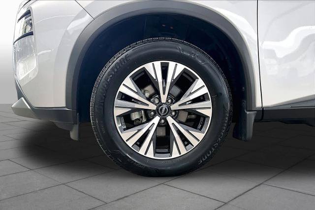 Certified 2023 Nissan Rogue SV FWD image 11