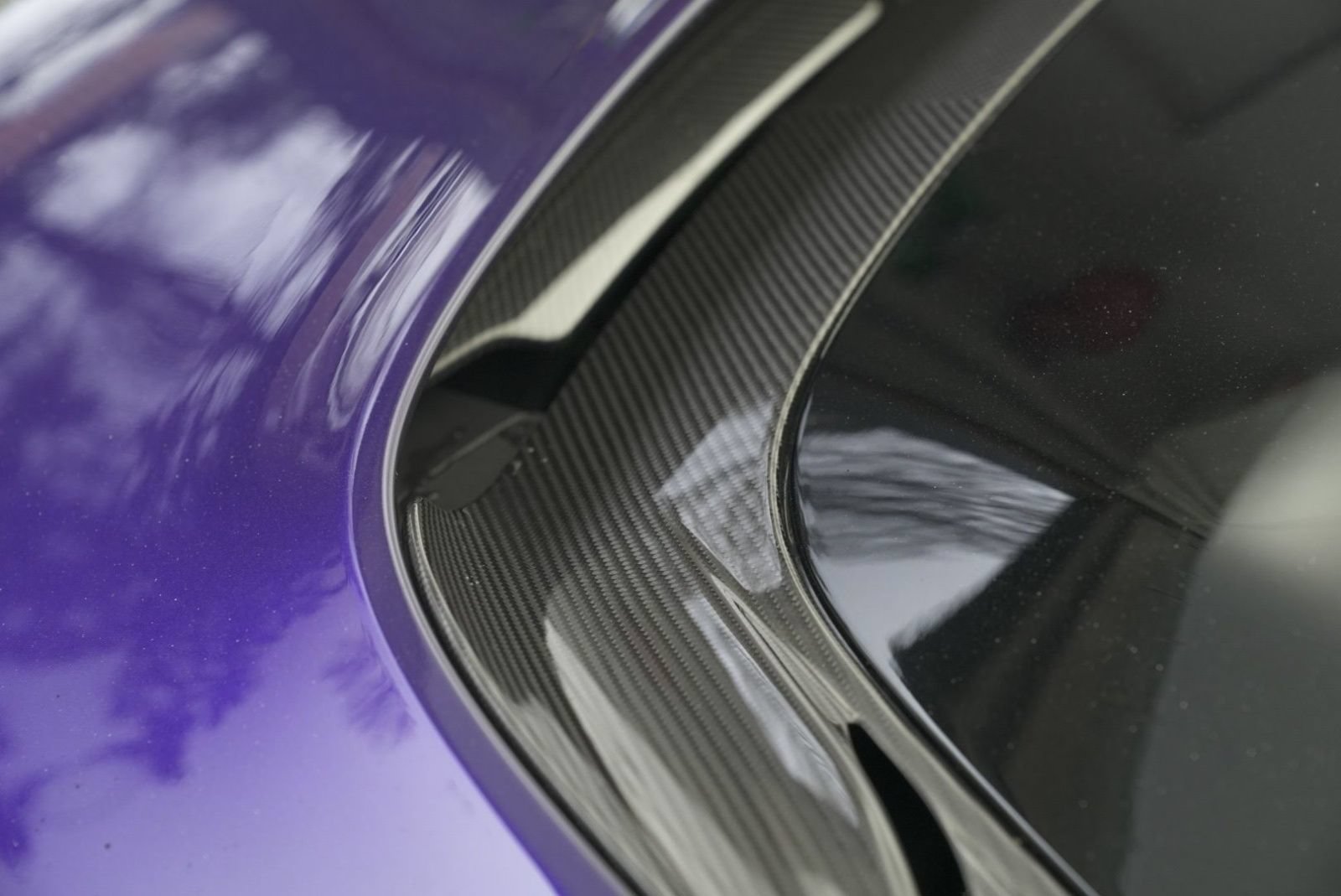 Used 2023 Aston Martin DBS Coupe RWD image 44